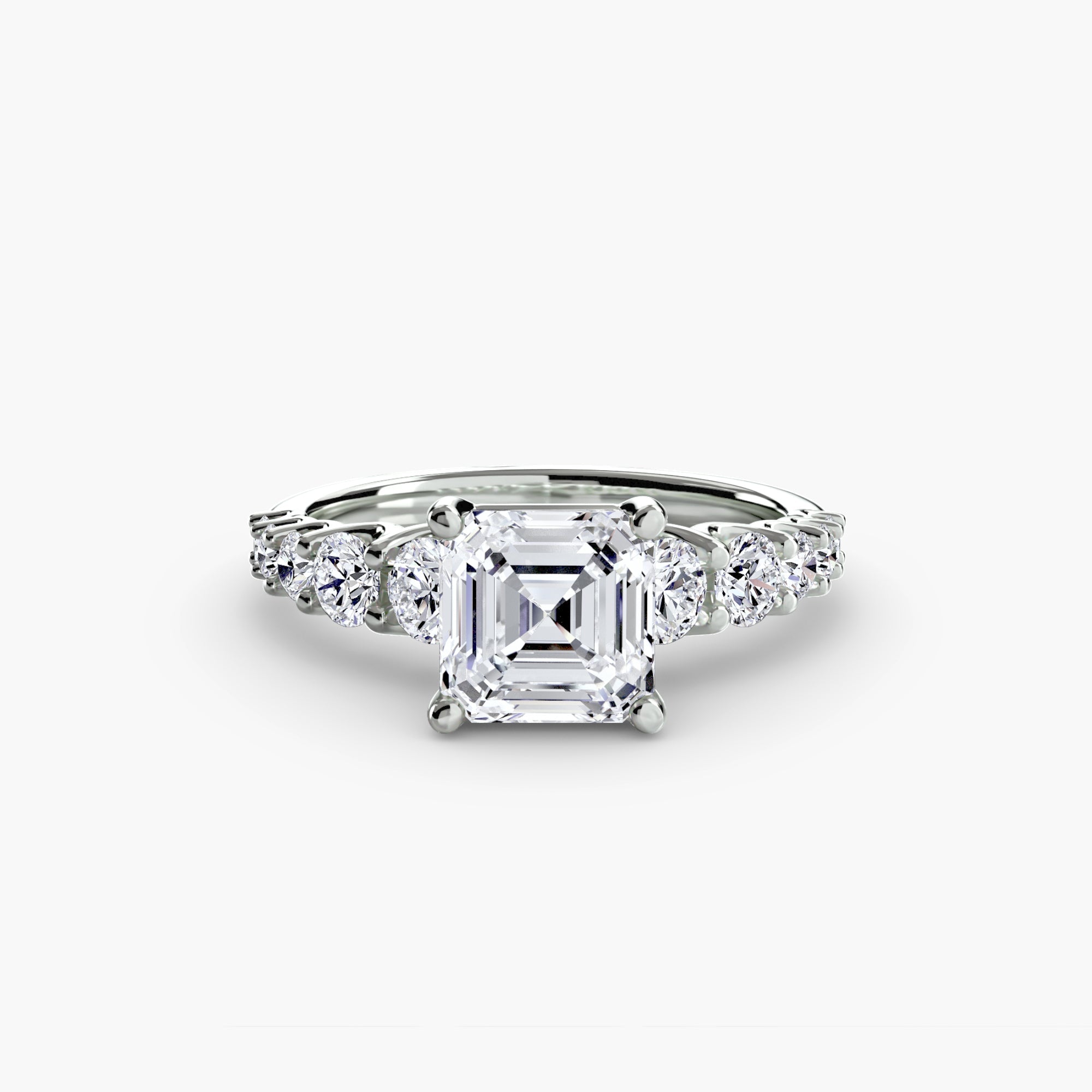 The Graduated Accent Ring EclectiCarat
