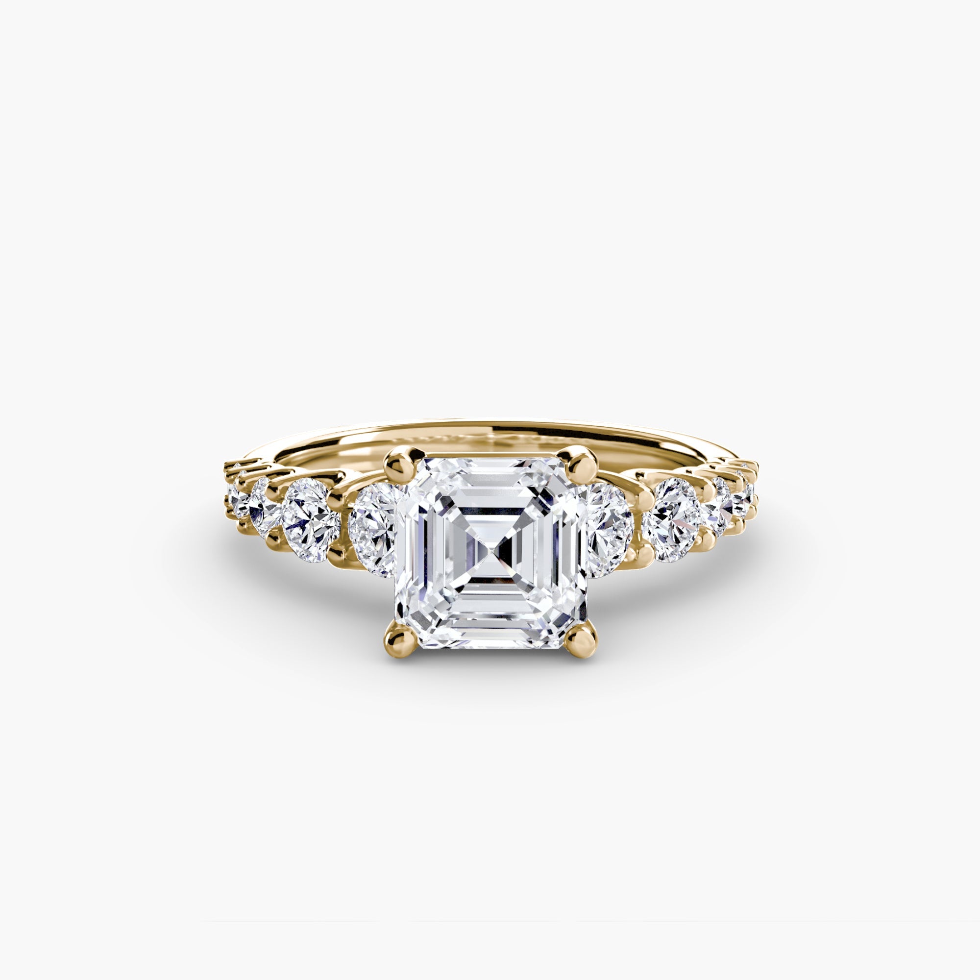 The Graduated Accent Ring EclectiCarat