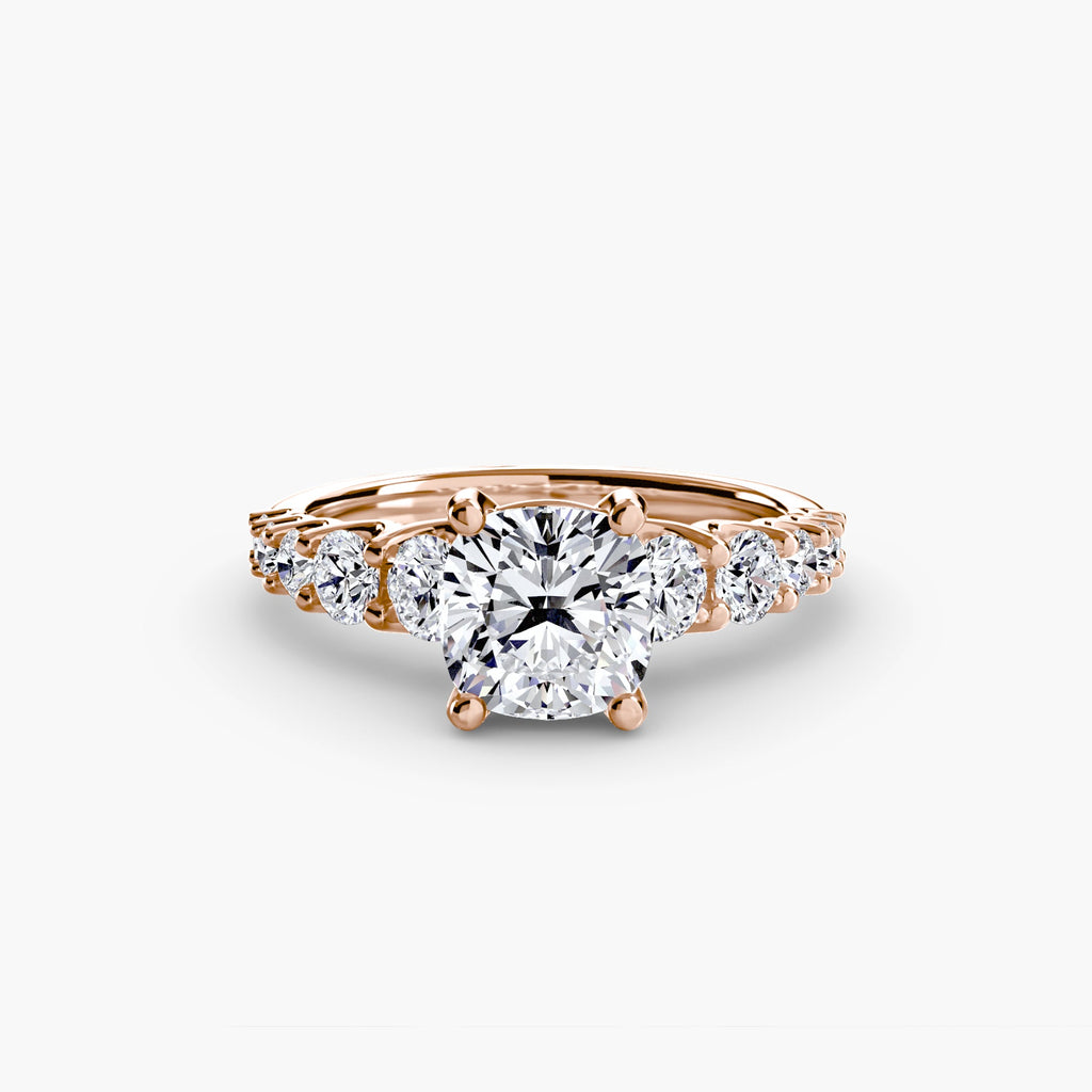 The Graduated Accent Ring EclectiCarat