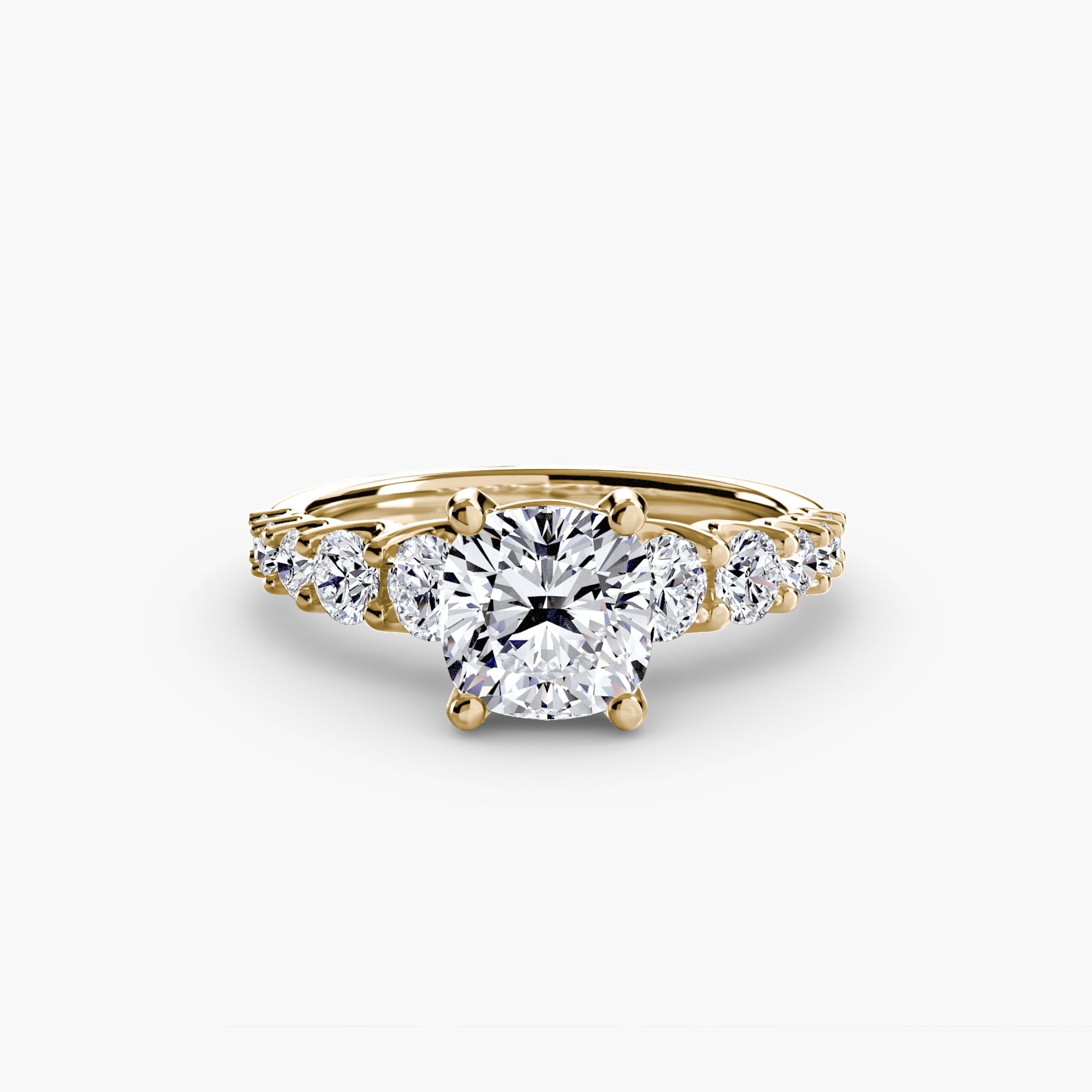 The Graduated Accent Ring EclectiCarat
