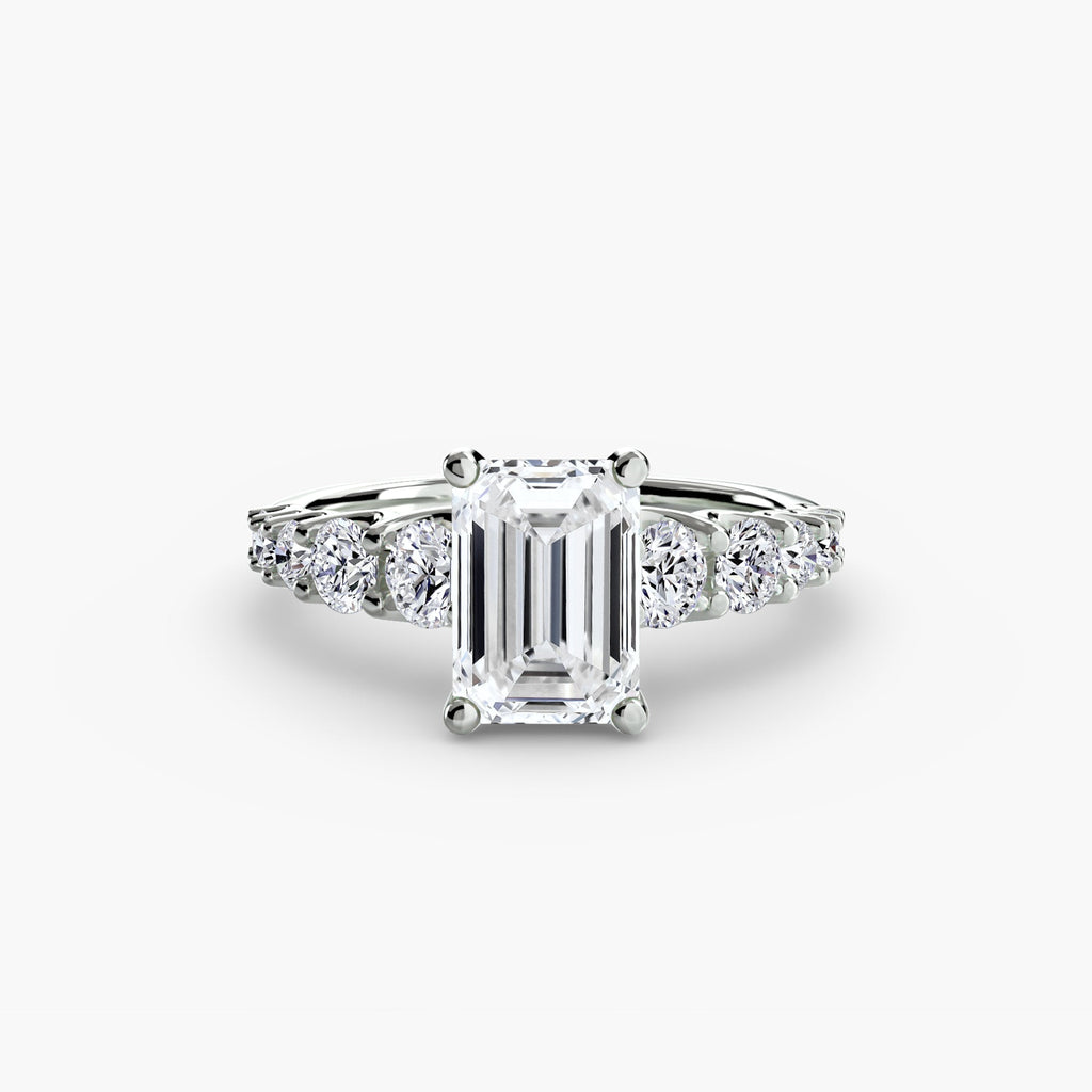 The Graduated Accent Ring EclectiCarat