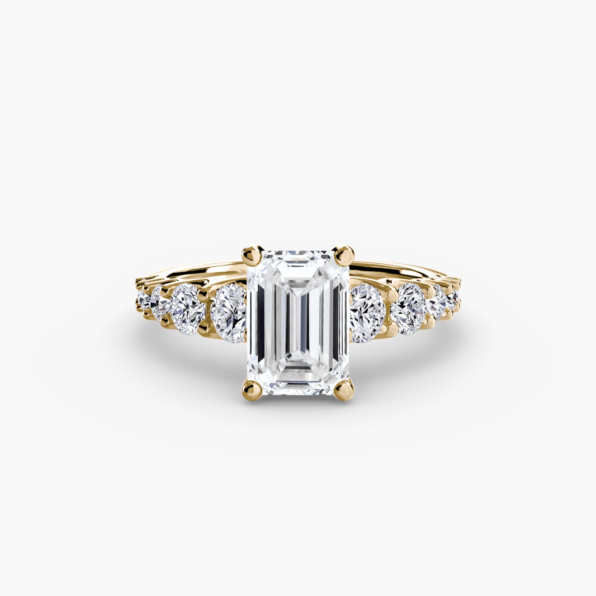 The Graduated Accent Ring EclectiCarat