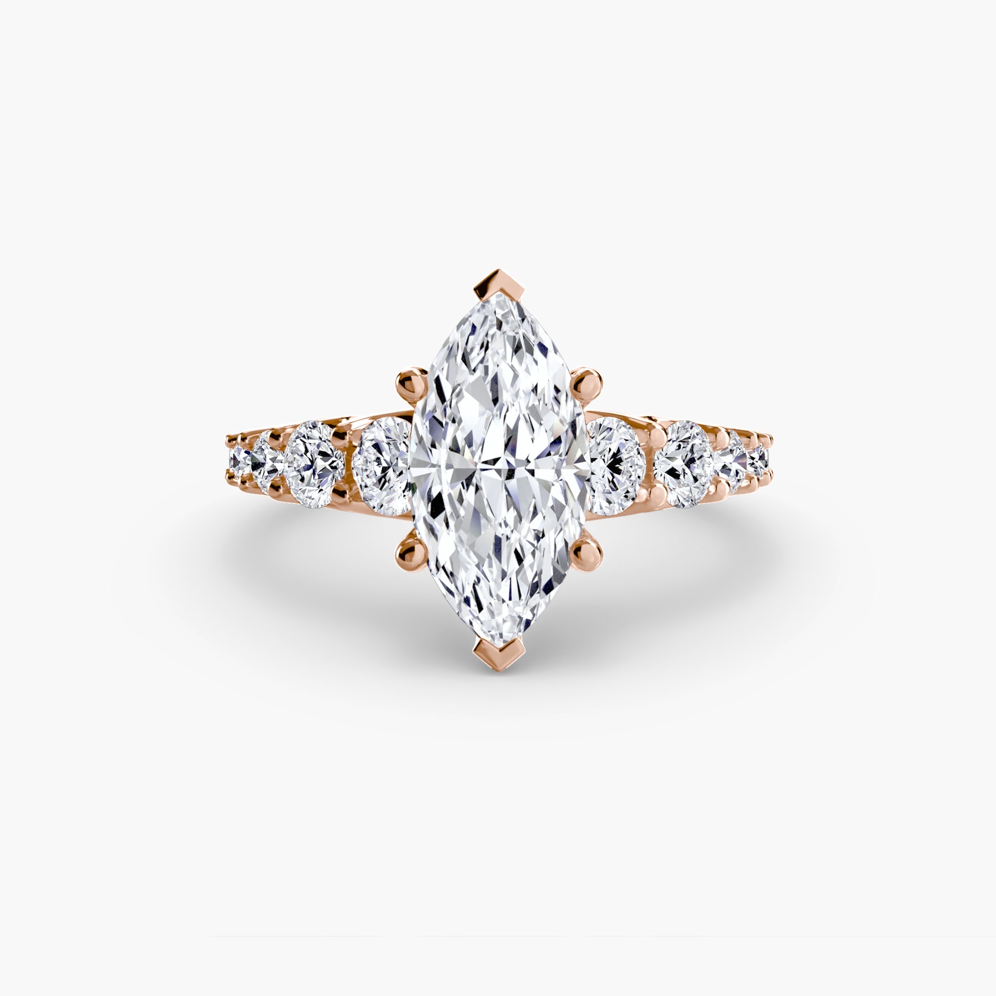 The Graduated Accent Ring EclectiCarat