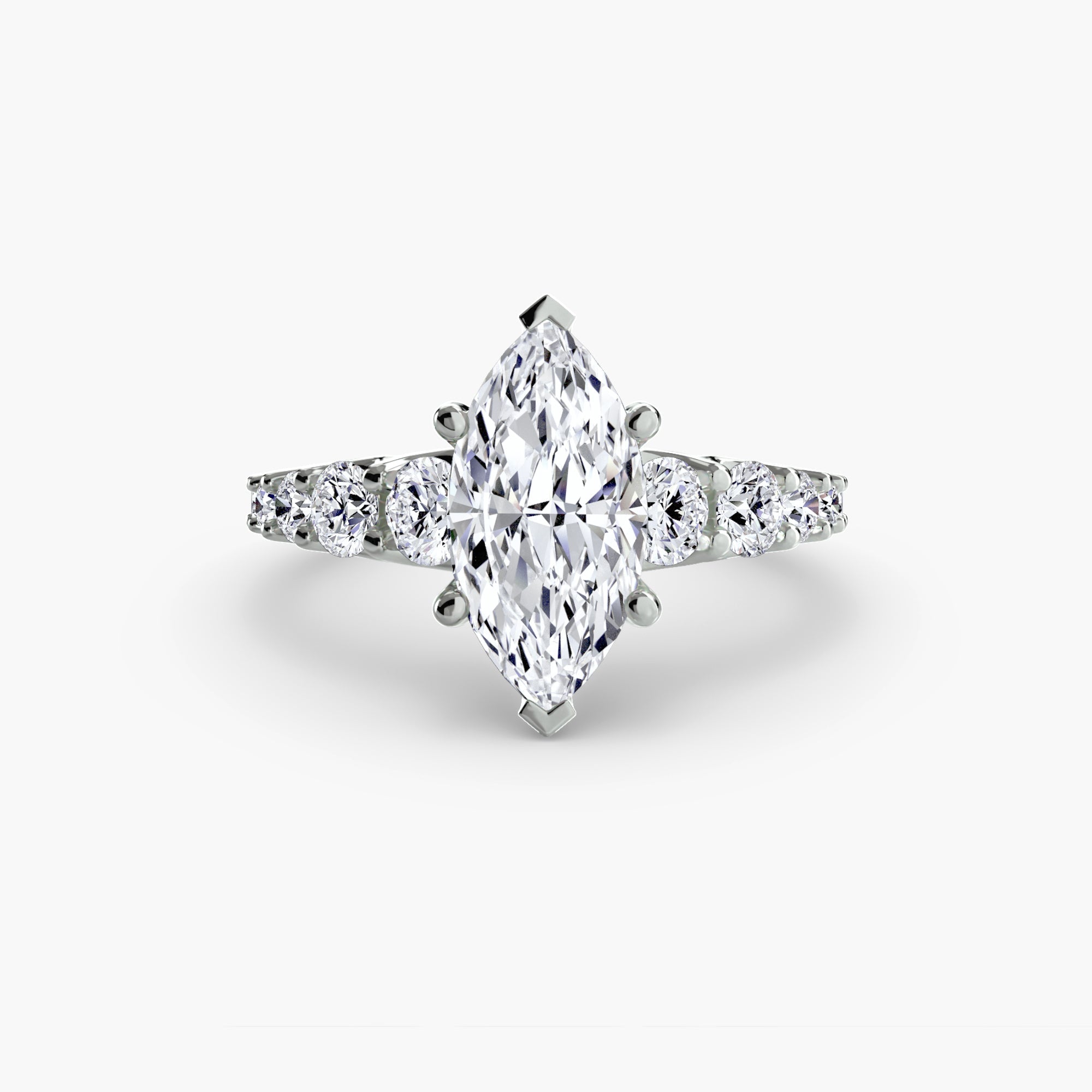 The Graduated Accent Ring EclectiCarat