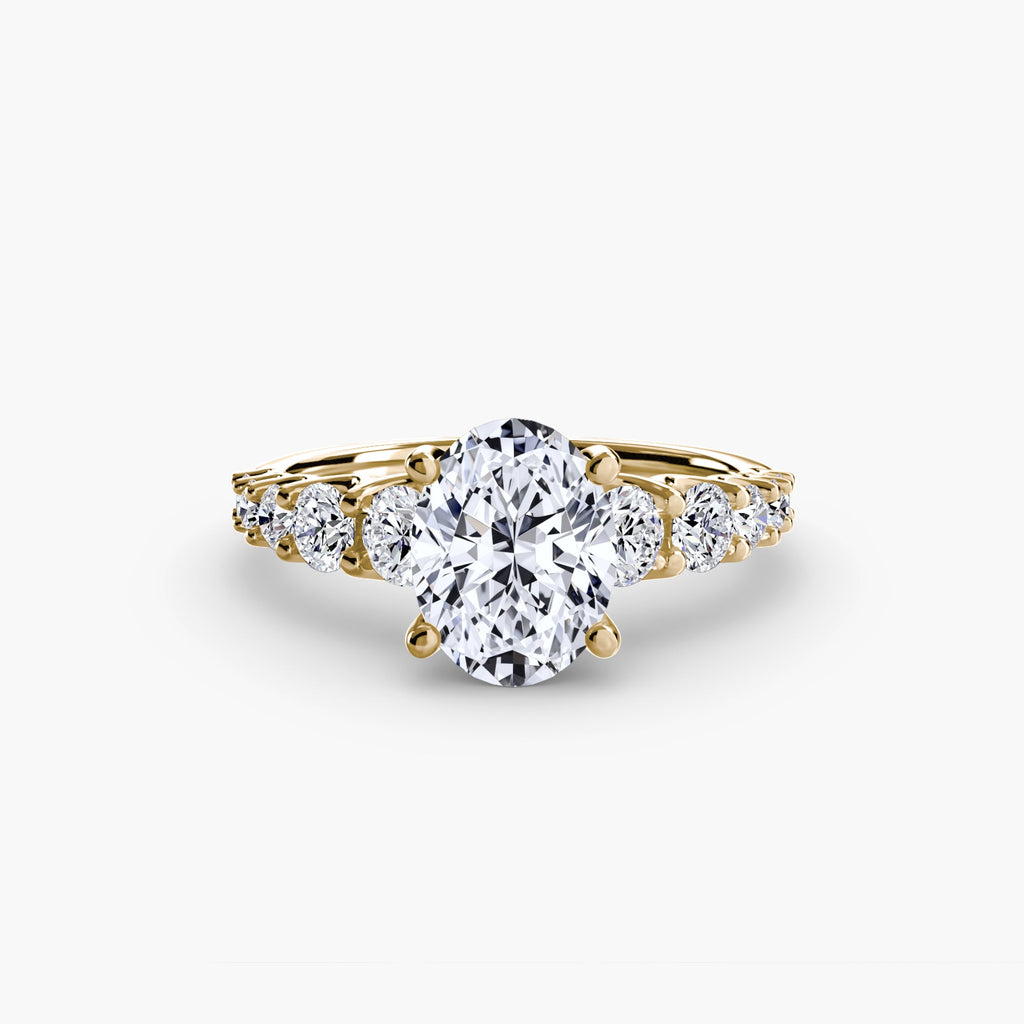 The Graduated Accent Ring EclectiCarat
