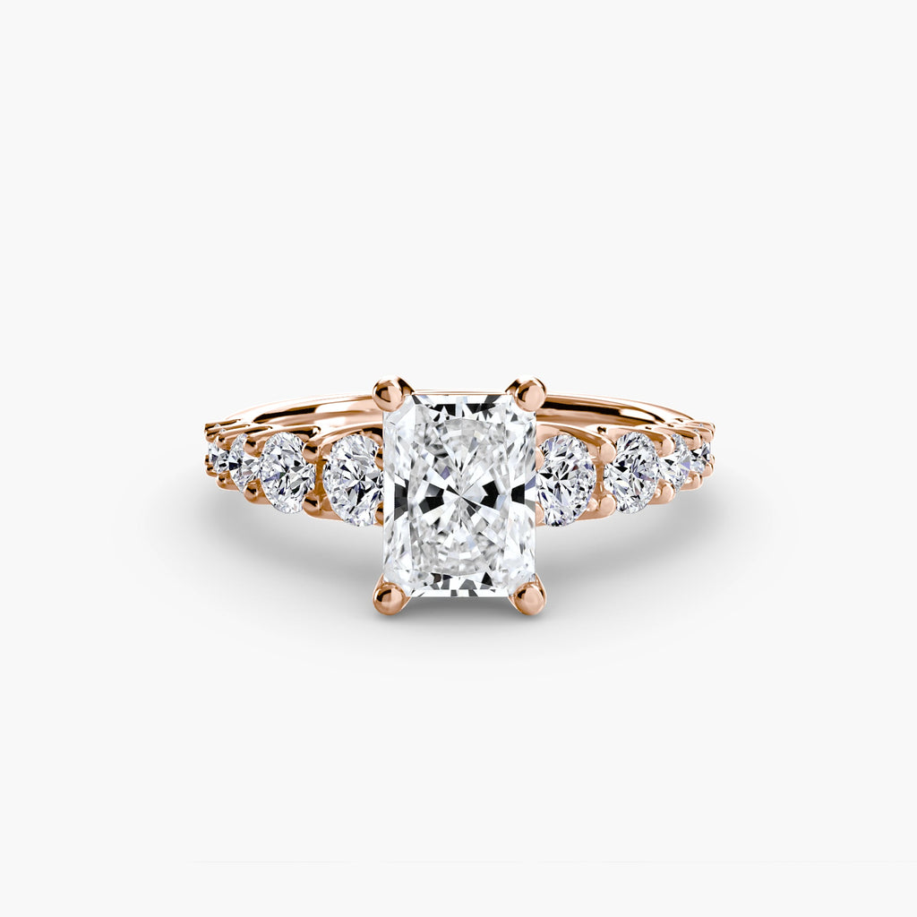 The Graduated Accent Ring EclectiCarat