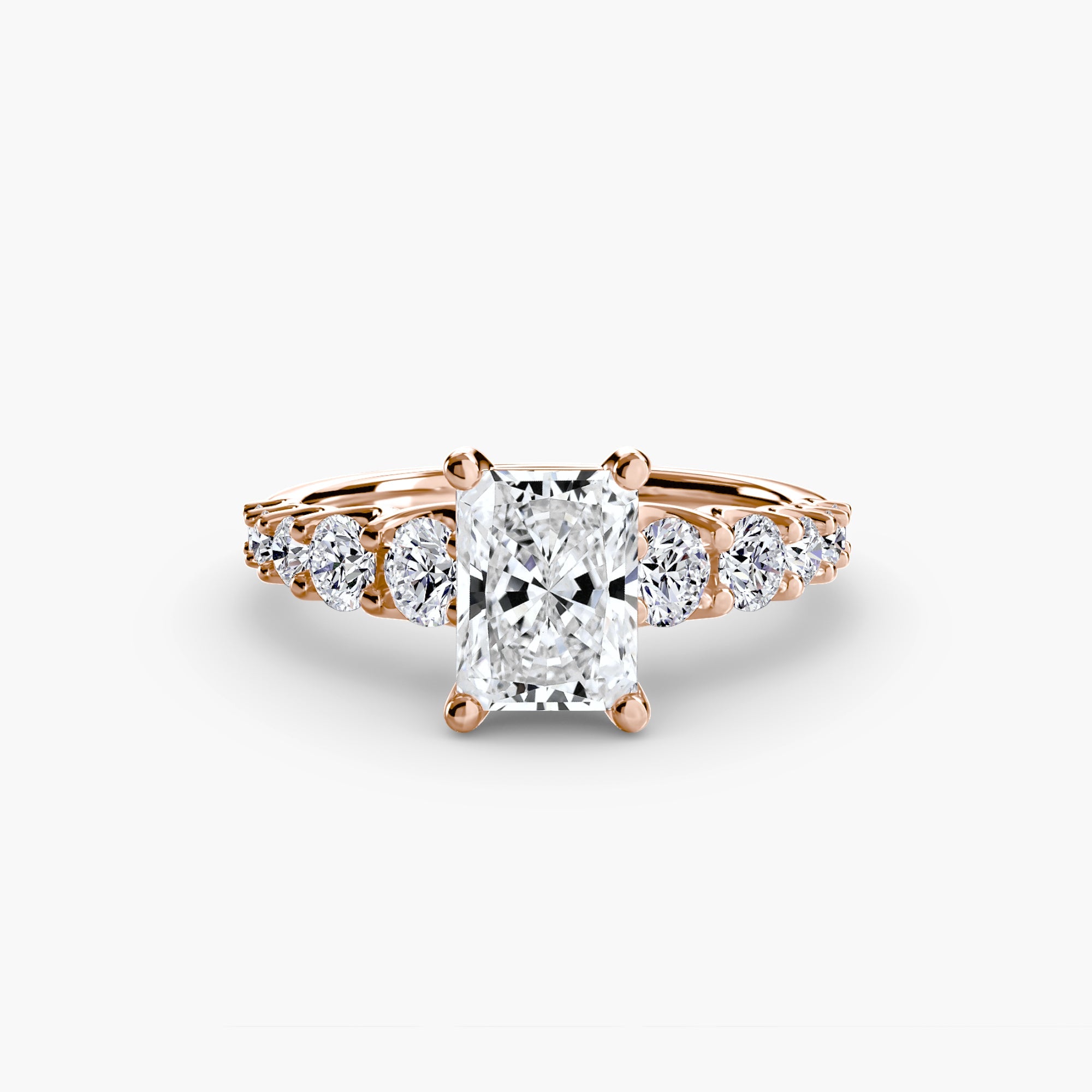 The Graduated Accent Ring EclectiCarat