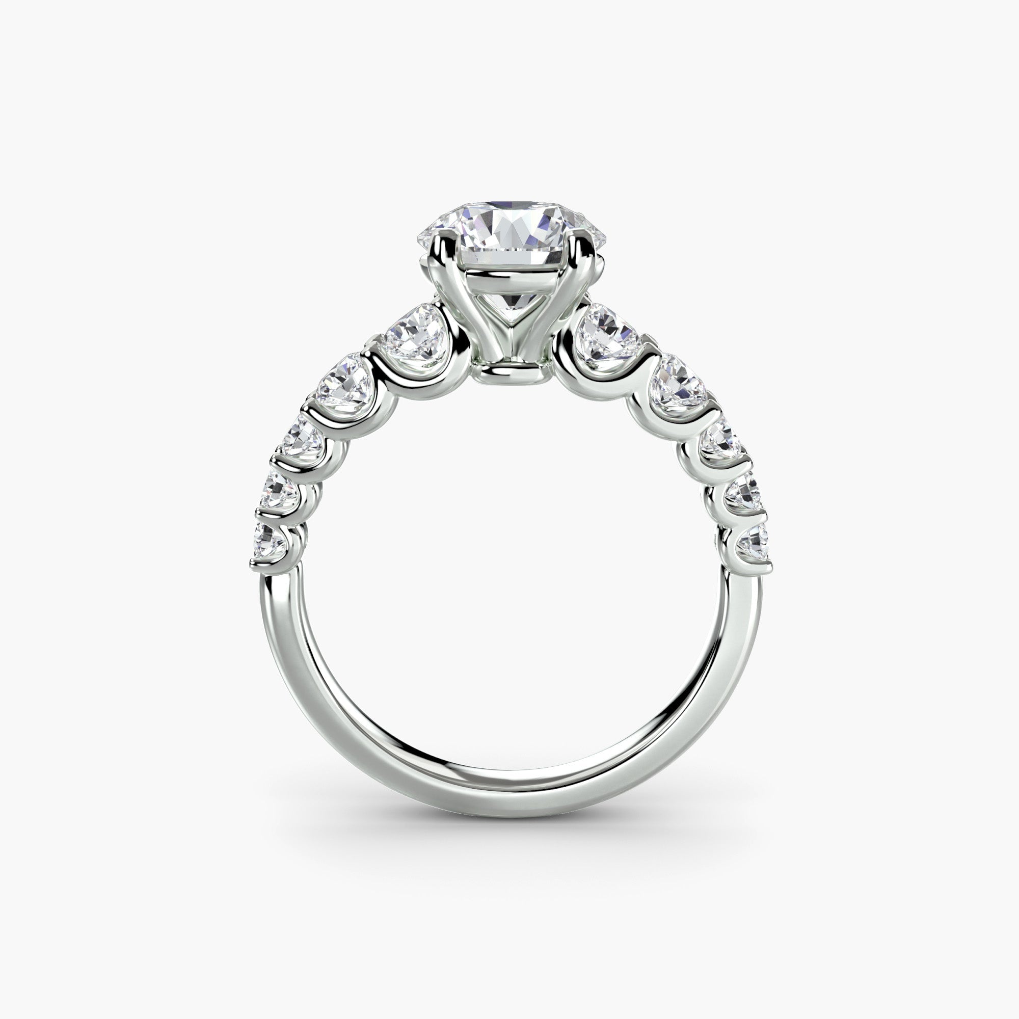 The Graduated Accent Ring EclectiCarat